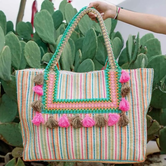 Striped fringe oversized tote - Picture 1 of 6